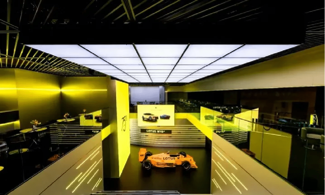 上海車展路特斯展臺活動現場